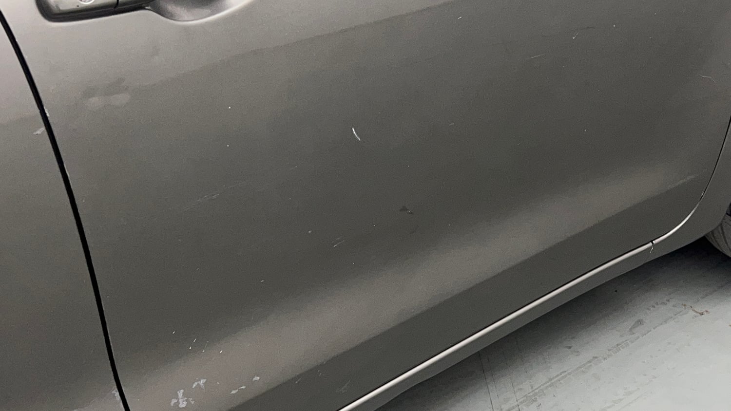 Used 2020 Maruti Suzuki Swift VXi Petrol Manual dents MINOR DENT