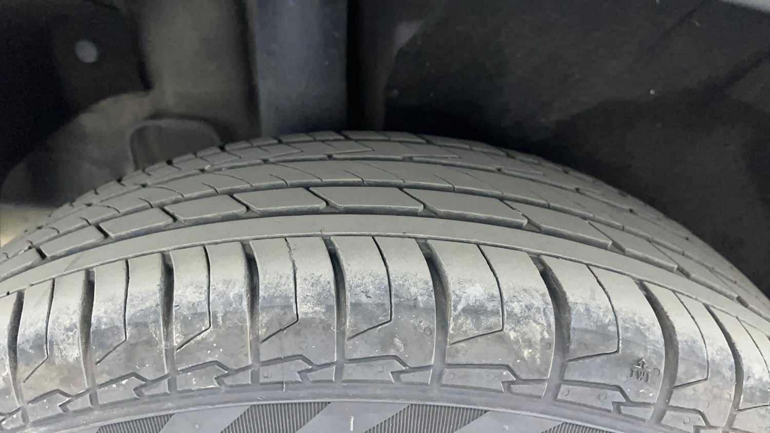 Used 2025 Kia Carens Clavis HTK 1.5 Petrol MT Petrol Manual tyres RIGHT REAR TYRE TREAD VIEW