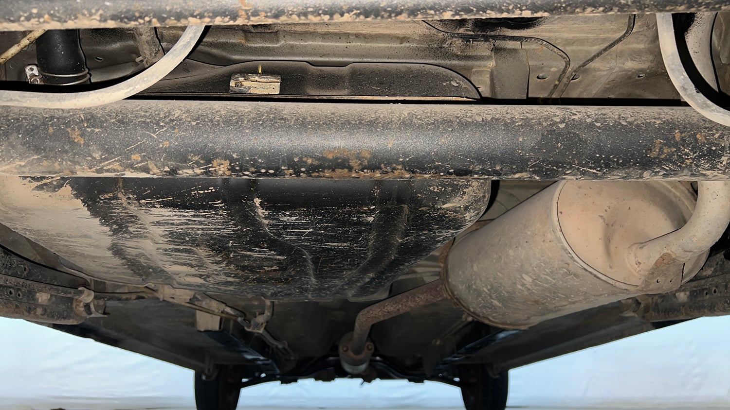 Used 2017 Maruti Suzuki Wagon R 1.0 LXI CNG (outside fitted) Cng Manual extra REAR UNDERBODY VIEW (TAKEN FROM REAR)