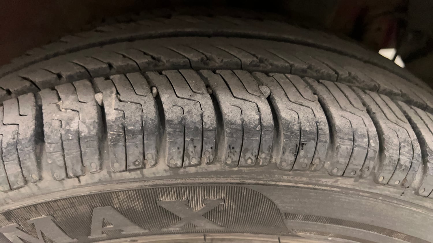 Used 2015 Hyundai Xcent S 1.2 Petrol Manual tyres LEFT REAR TYRE TREAD VIEW