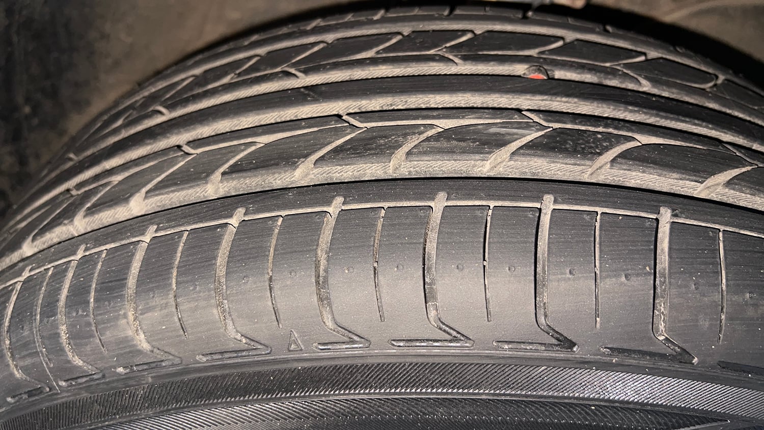 Used 2023 Maruti Suzuki Fronx Delta 1.2L MT Petrol Manual tyres RIGHT FRONT TYRE TREAD VIEW