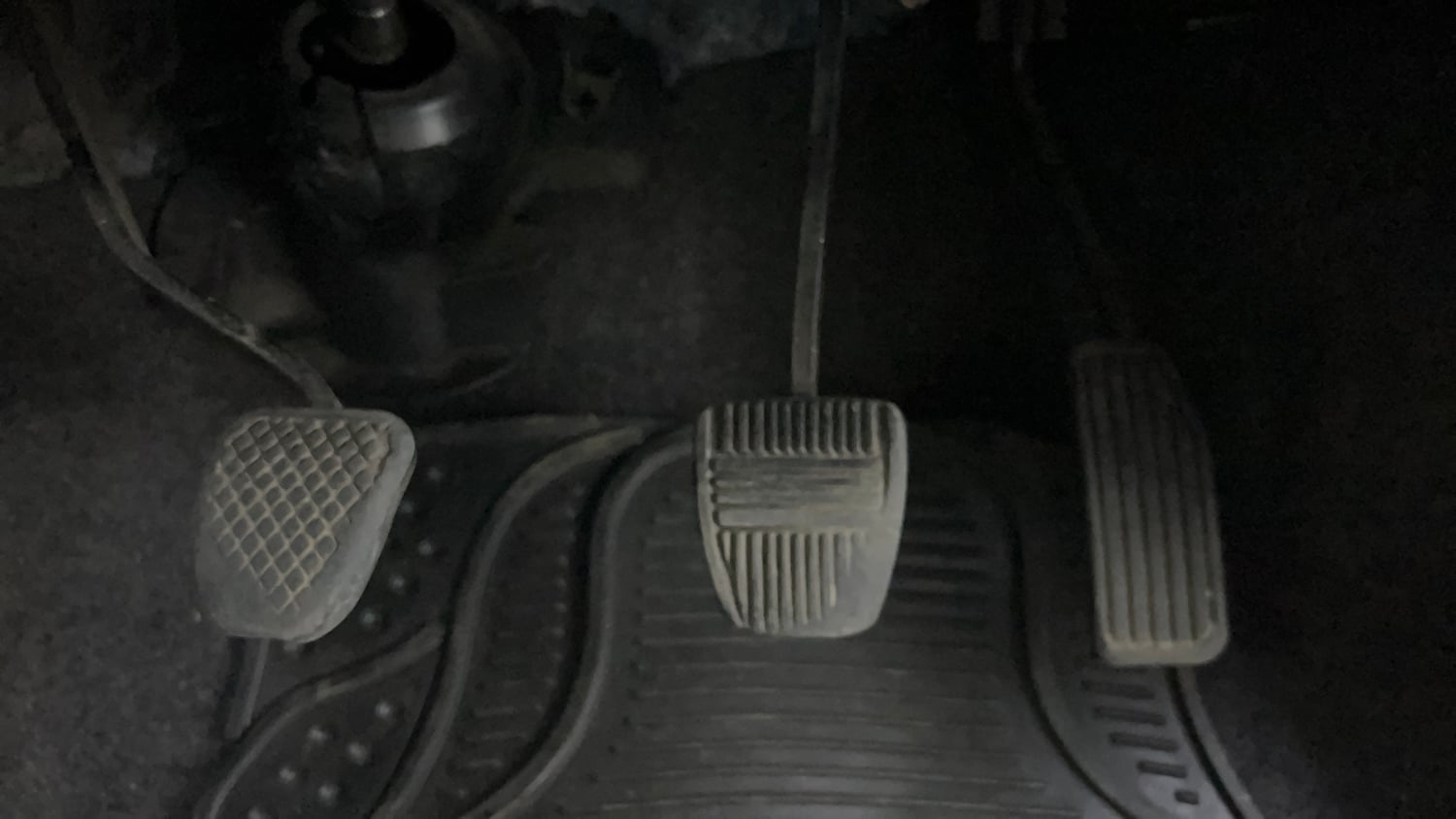 Used 2015 Honda Amaze 1.5 S i-DTEC Diesel Manual interior PEDALS VIEW