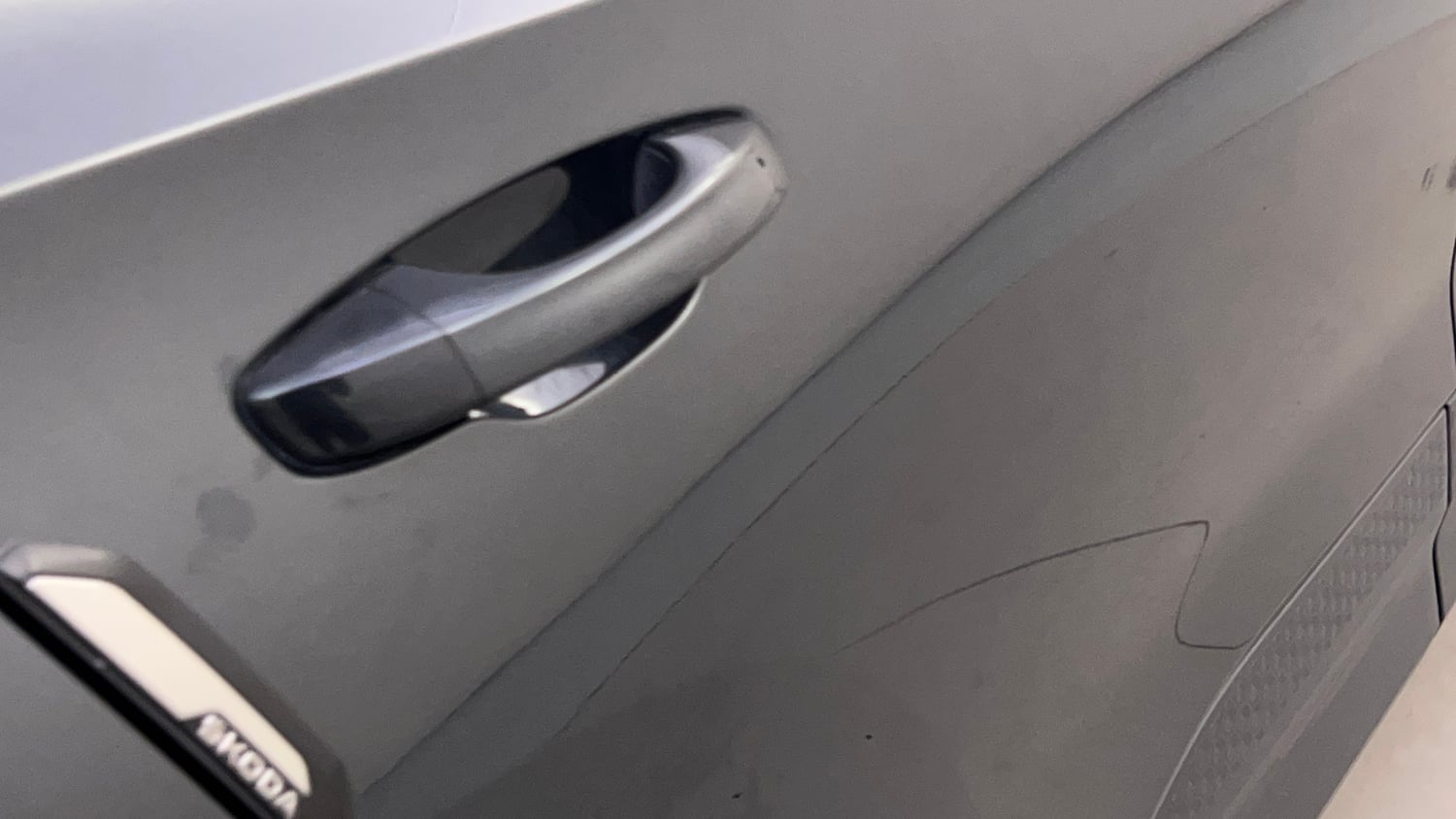 Used 2026 Skoda Kylaq Signature AT Petrol Automatic dents MINOR SCRATCH