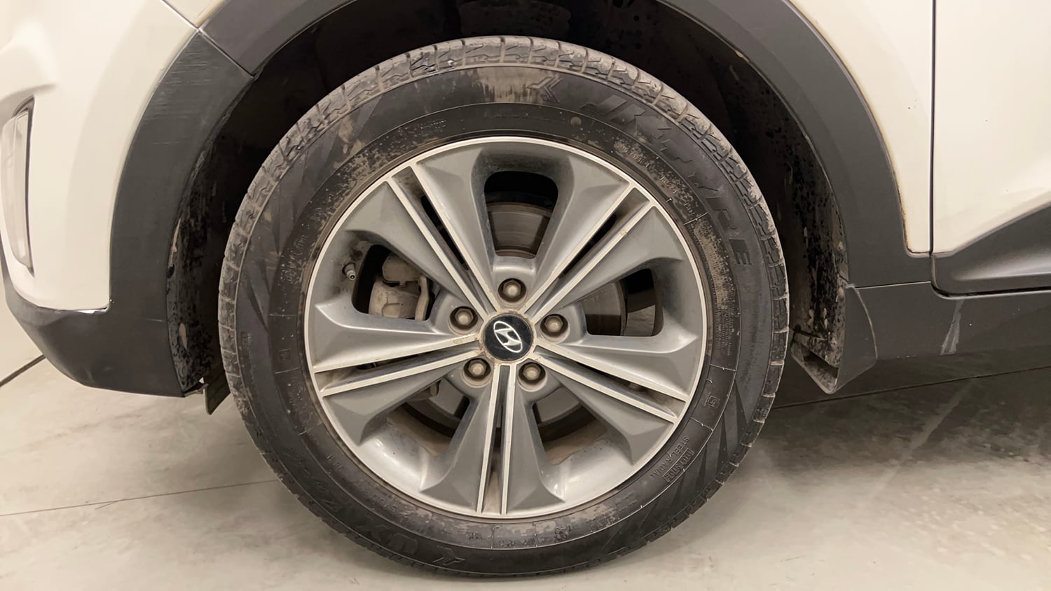 Used 2017 Hyundai Creta 1.6 SX Plus AT Petrol Petrol Automatic tyres LEFT FRONT TYRE RIM VIEW