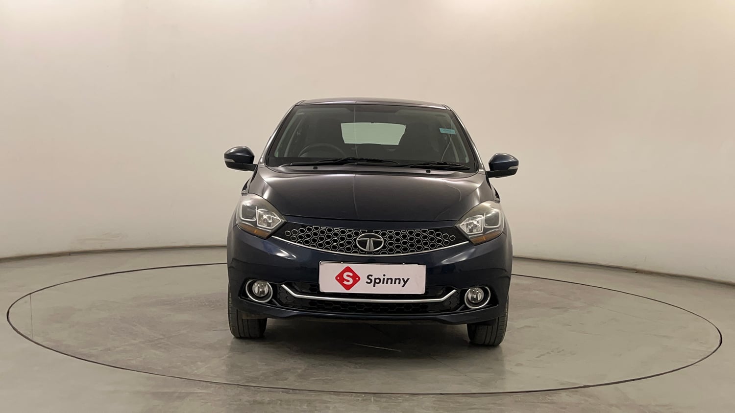 Used 2019 Tata Tigor Revotron XZA Petrol Automatic exterior FRONT VIEW