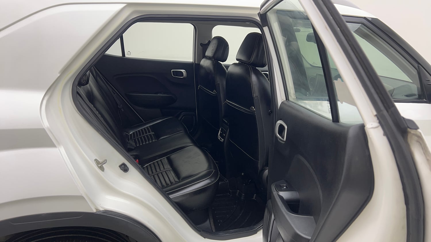 Used 2019 Hyundai Venue SX Plus 1.0 Turbo DCT Petrol Automatic interior RIGHT SIDE REAR DOOR CABIN VIEW