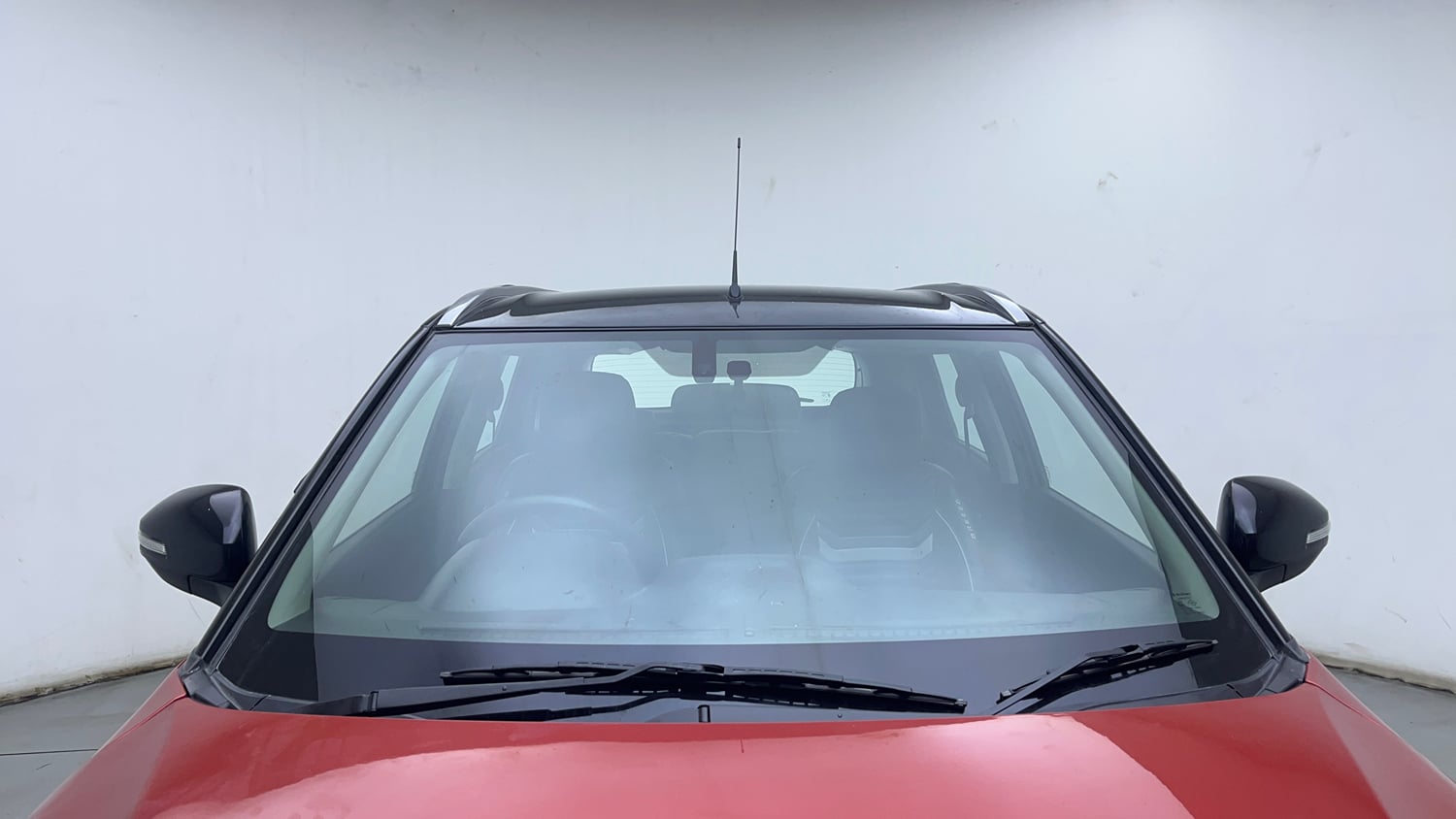 Used 2019 maruti-suzuki Vitara Brezza ZDi Plus Dual Tone AGS Diesel Automatic exterior FRONT WINDSHIELD VIEW