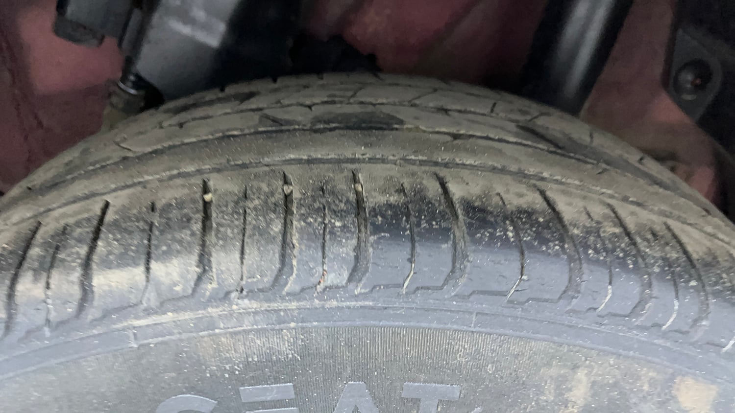 Used 2023 Hyundai Venue SX 1.5 CRDi Diesel Manual tyres LEFT REAR TYRE TREAD VIEW