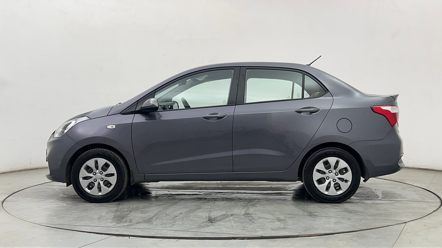Used 2019 Hyundai Xcent S Petrol Manual exterior LEFT SIDE VIEW