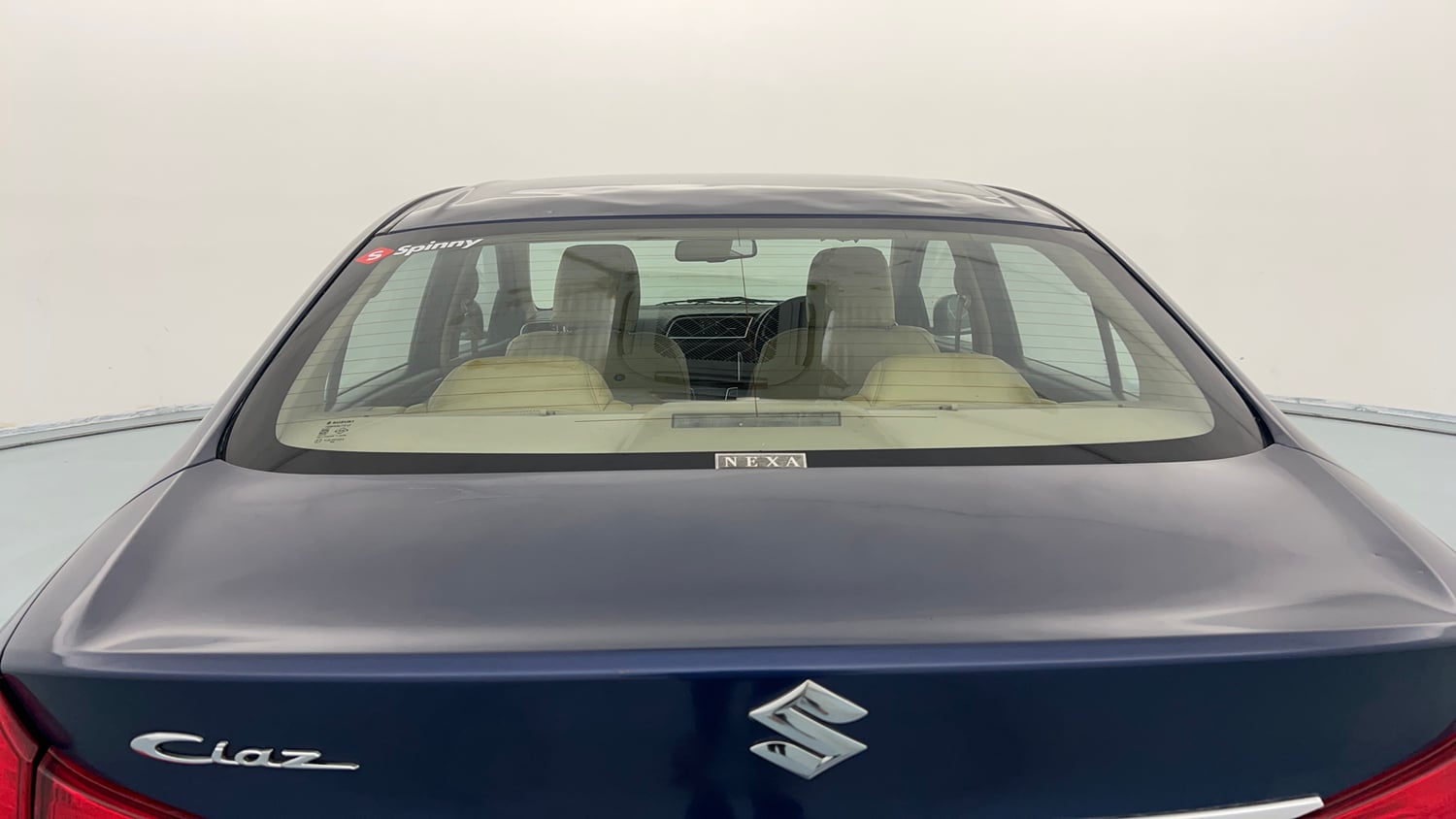 Used 2017 Maruti Suzuki Ciaz Alpha 1.4 MT Petrol Manual exterior BACK WINDSHIELD VIEW