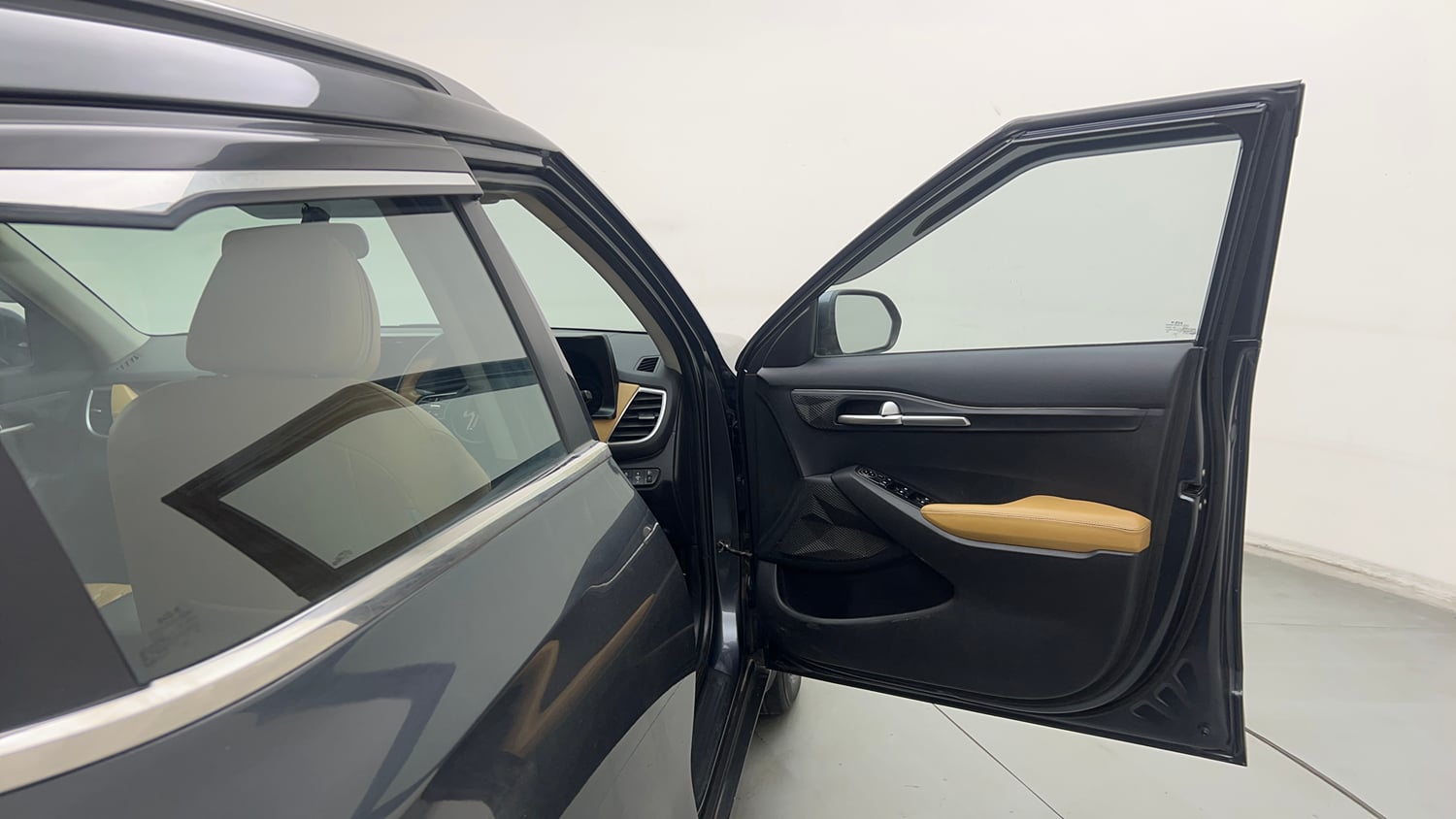 Used 2023 Kia Seltos HTK 1.5 Petrol Manual interior RIGHT FRONT DOOR OPEN VIEW