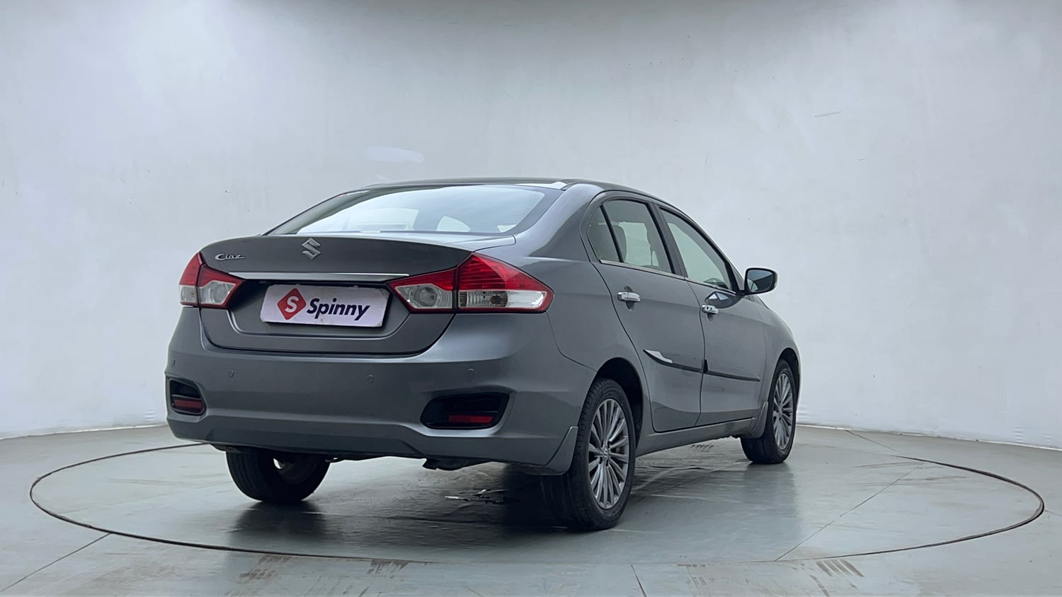 Used 2018 Maruti Suzuki Ciaz Alpha 1.4 MT Petrol Manual exterior RIGHT REAR CORNER VIEW