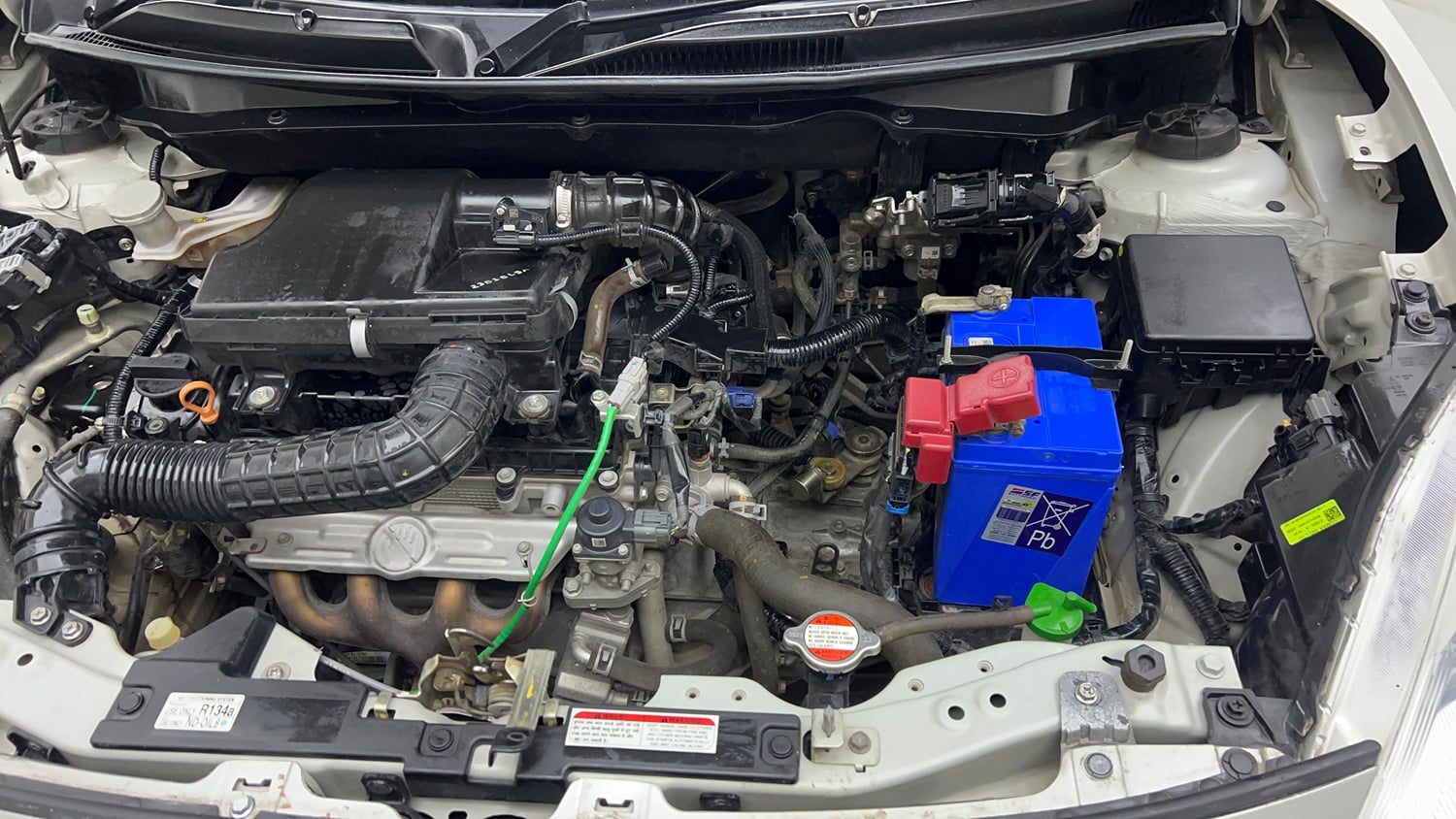 Used 2023 Maruti Suzuki Swift ZXi CNG Cng Manual engine ENGINE LEFT SIDE VIEW
