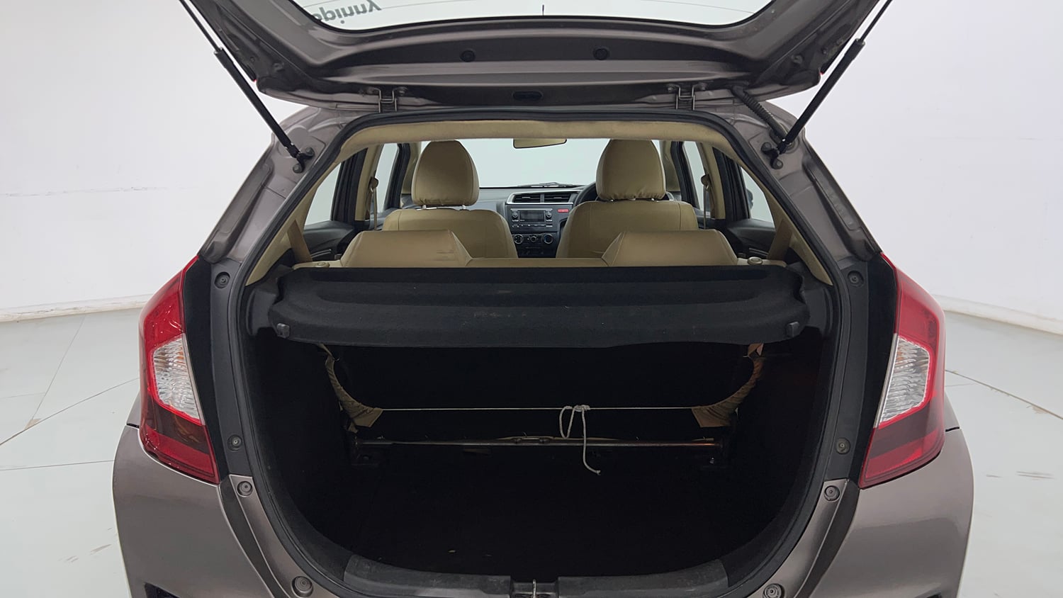 Used 2015 Honda Jazz S MT Petrol Manual interior DICKY INSIDE VIEW