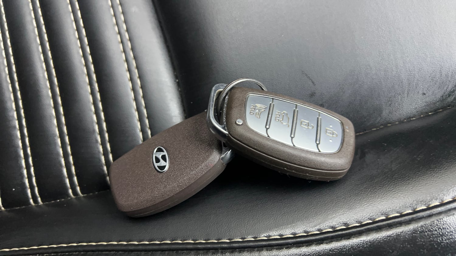 Used 2019 Hyundai Venue SX Plus 1.0 Turbo DCT Petrol Automatic extra CAR KEY VIEW