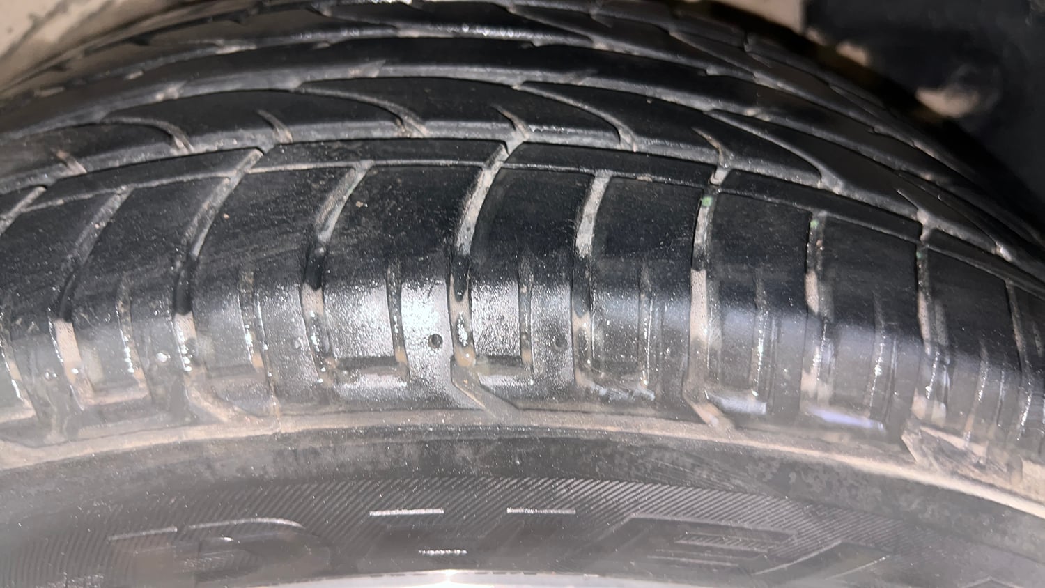 Used 2016 Hyundai Creta 1.6 SX Plus AT Petrol Petrol Automatic tyres LEFT REAR TYRE TREAD VIEW