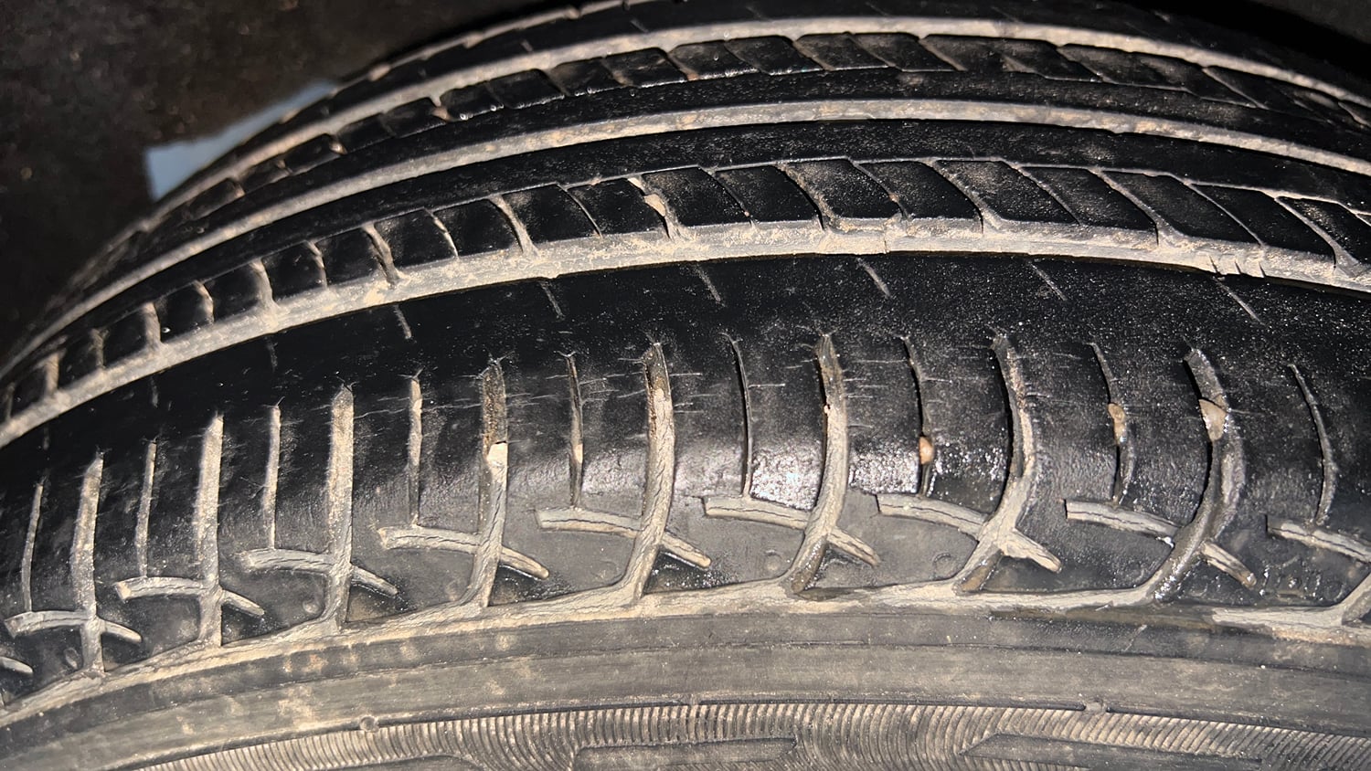 Used 2019 Maruti Suzuki Baleno Delta Petrol Manual tyres RIGHT REAR TYRE TREAD VIEW