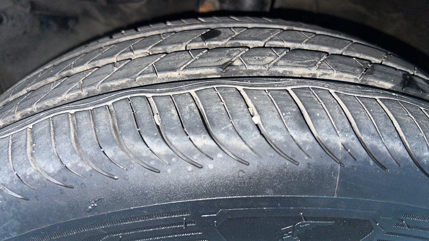 Used 2016 Honda Jazz V AT Petrol Petrol Automatic tyres LEFT FRONT TYRE TREAD VIEW