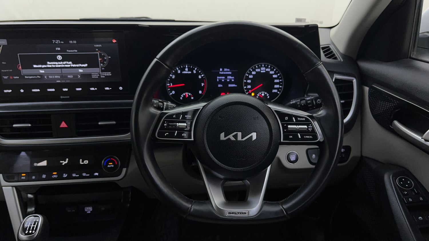 Used 2022 Kia Seltos HTX 1.5 Petrol Manual interior STEERING VIEW