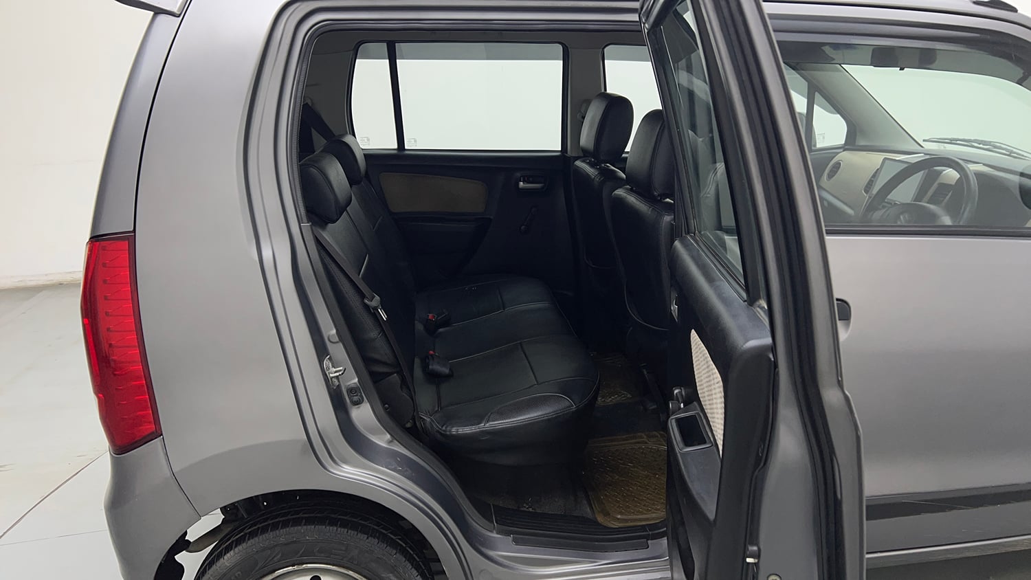 Used 2017 Maruti Suzuki Wagon R 1.0 LXI CNG (outside fitted) Cng Manual interior RIGHT SIDE REAR DOOR CABIN VIEW