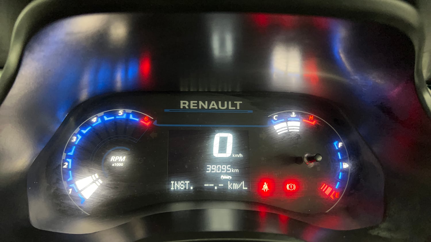 Used 2023 Renault Triber RXZ Petrol Manual interior CLUSTERMETER VIEW