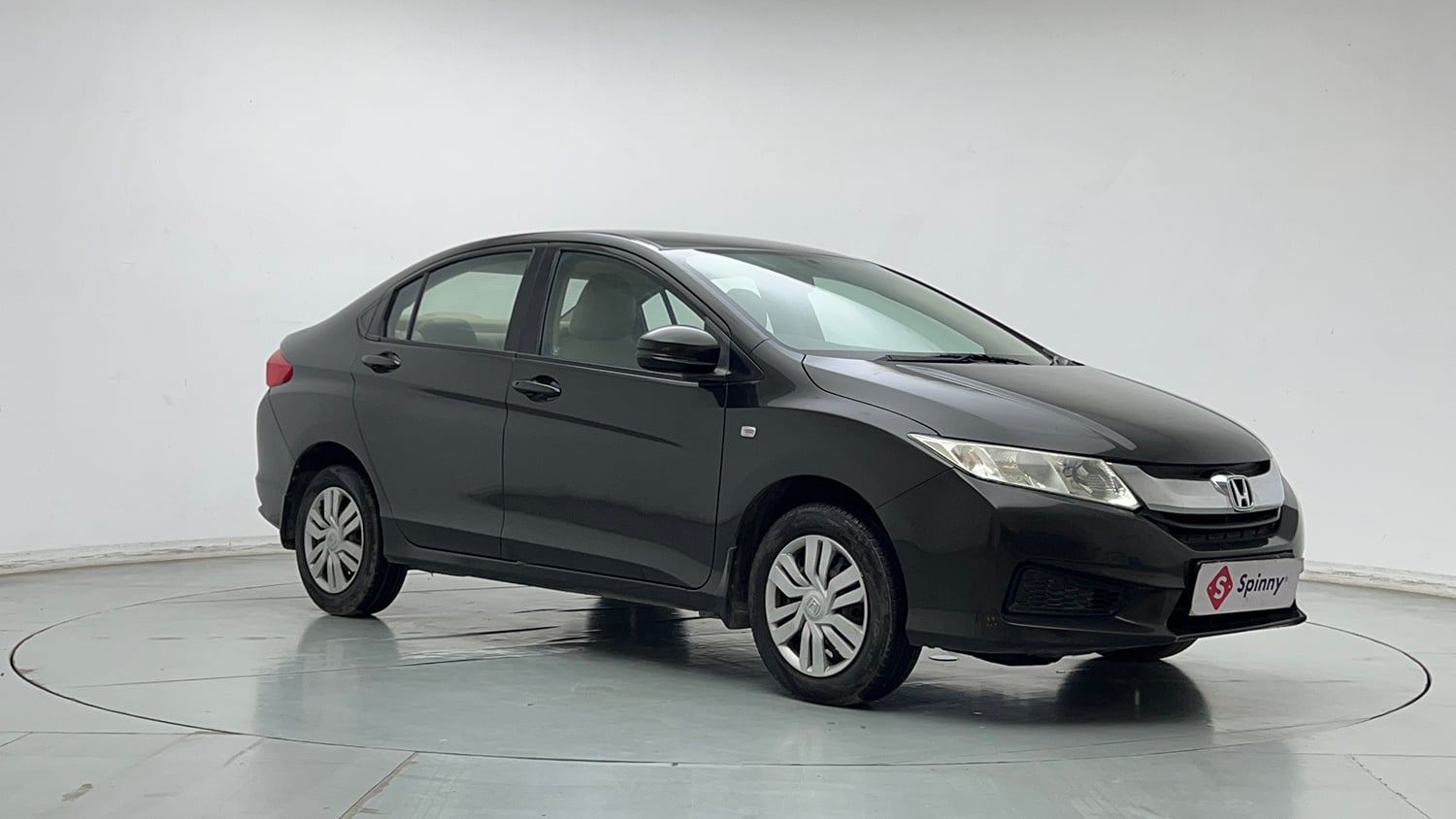 Used 2016 Honda City SV CVT Petrol Automatic exterior RIGHT FRONT CORNER VIEW