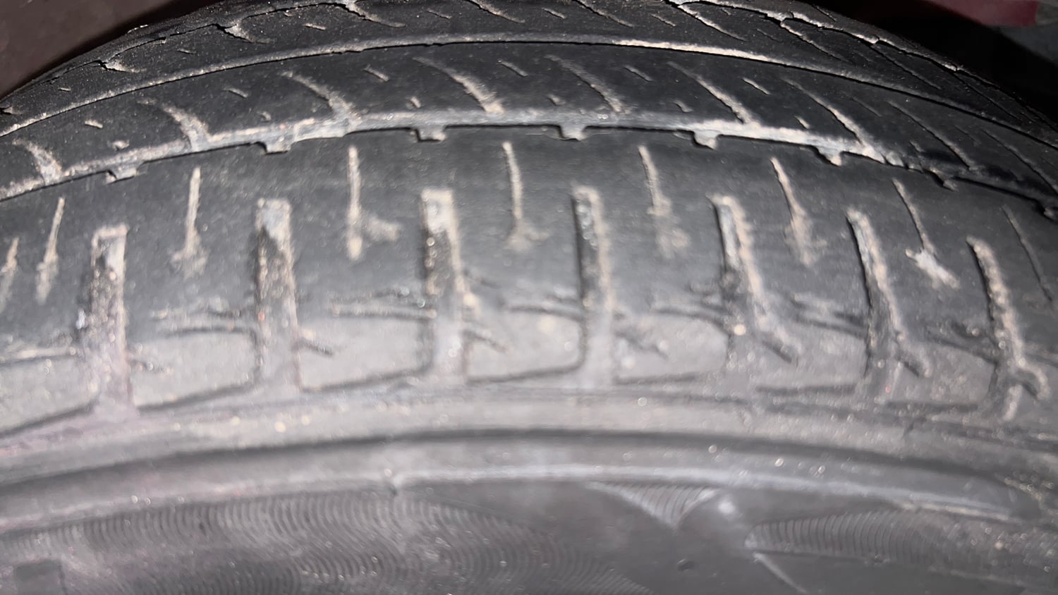 Used 2020 Honda Jazz ZX CVT Petrol Automatic tyres RIGHT FRONT TYRE TREAD VIEW