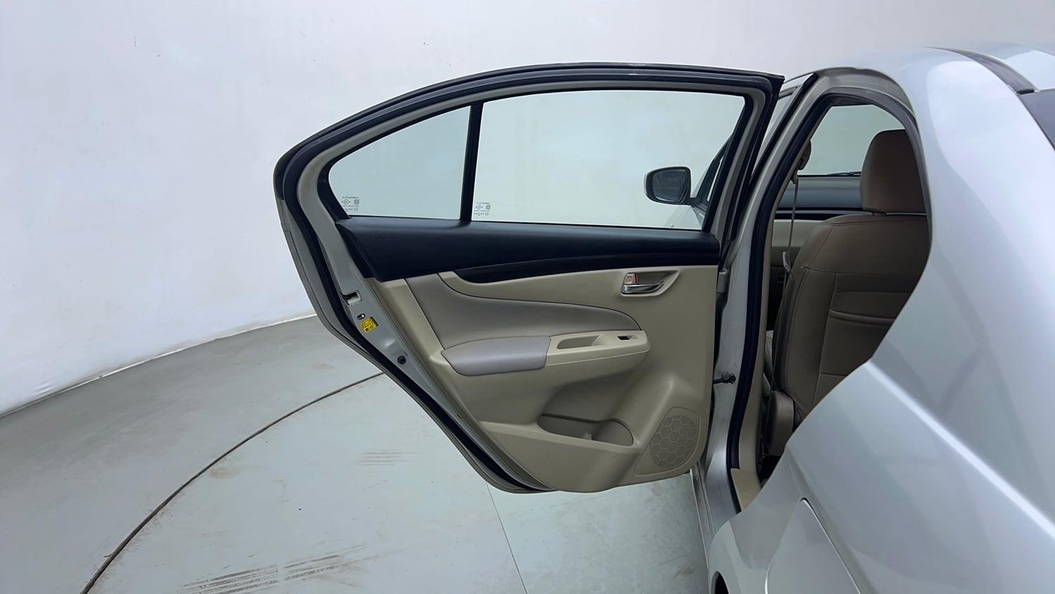Used 2015 Maruti Suzuki Ciaz ZXi Petrol Manual interior LEFT REAR DOOR OPEN VIEW