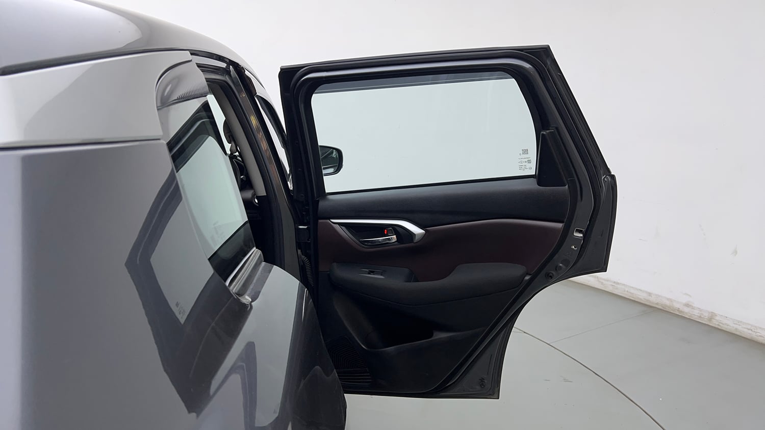 Used 2023 Maruti Suzuki Grand Vitara Delta Smart Hybrid Petrol Manual interior RIGHT REAR DOOR OPEN VIEW