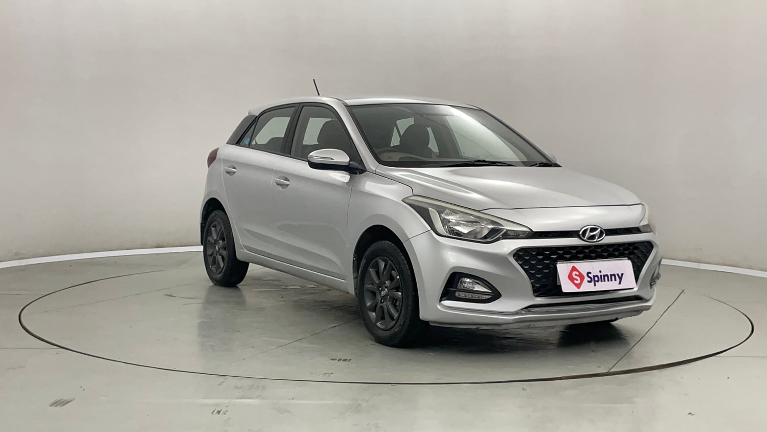 Used 2018 Hyundai Elite i20 Asta 1.2 Petrol Manual exterior RIGHT FRONT CORNER VIEW