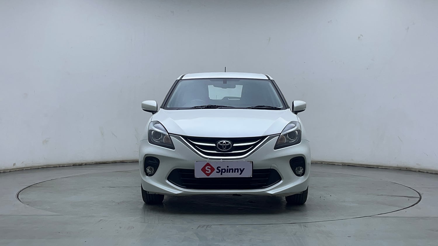 Used 2020 Toyota Glanza V CVT Petrol Automatic exterior FRONT VIEW