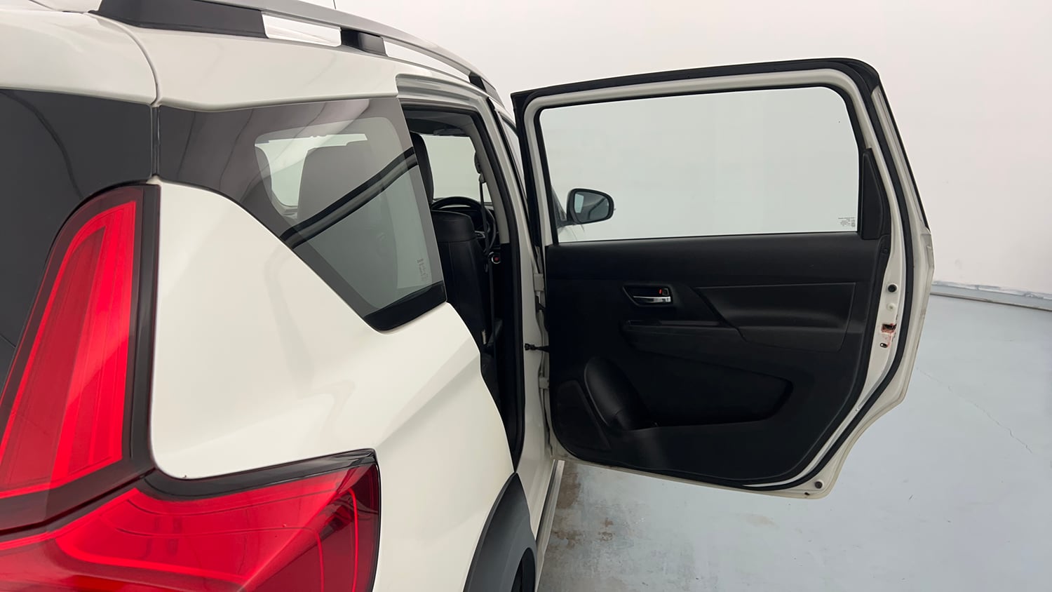 Used 2021 Maruti Suzuki XL6 Zeta AT Petrol Petrol Automatic interior RIGHT REAR DOOR OPEN VIEW