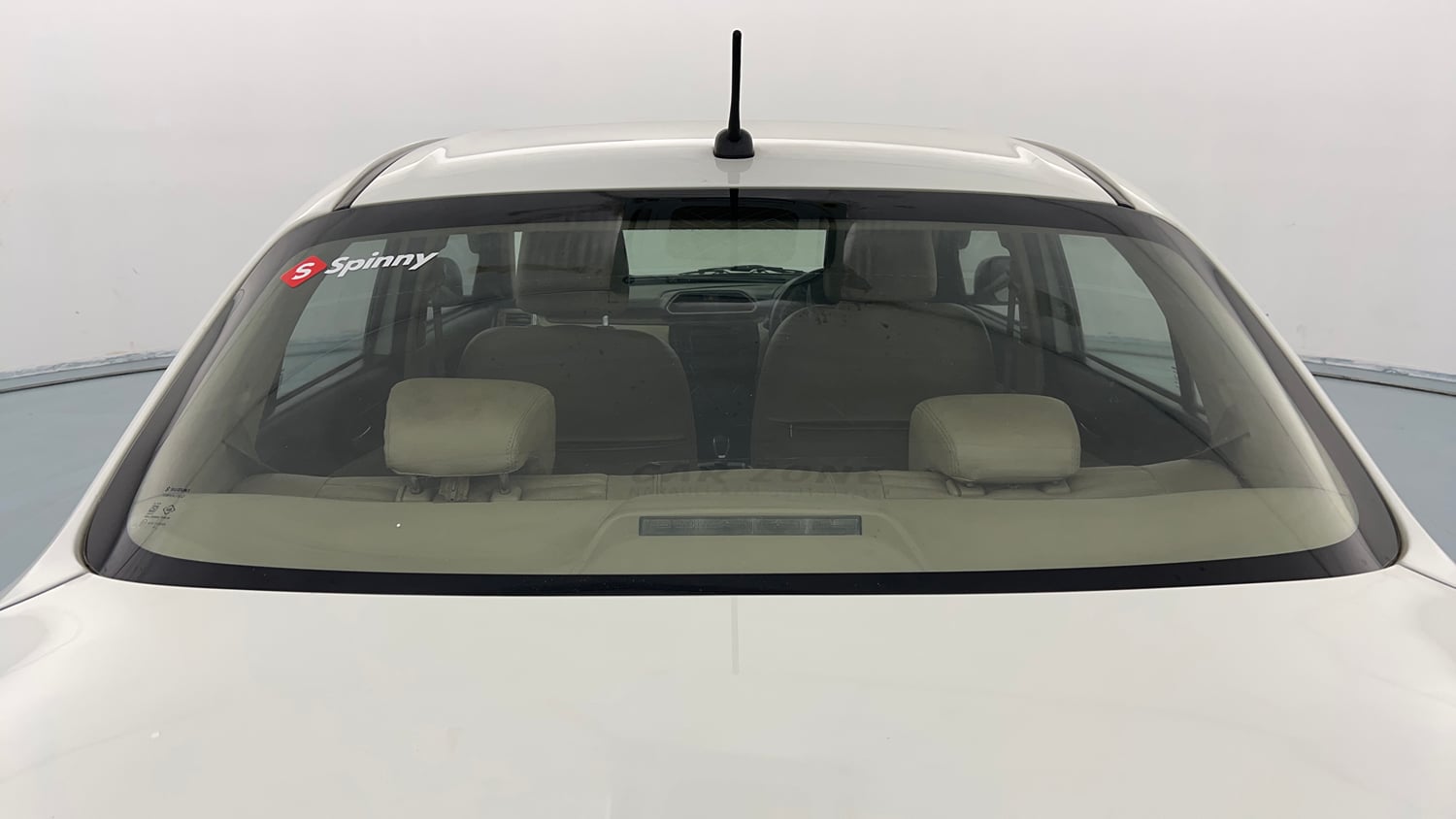 Used 2018 Maruti Suzuki Dzire VXi AMT Petrol Automatic exterior BACK WINDSHIELD VIEW