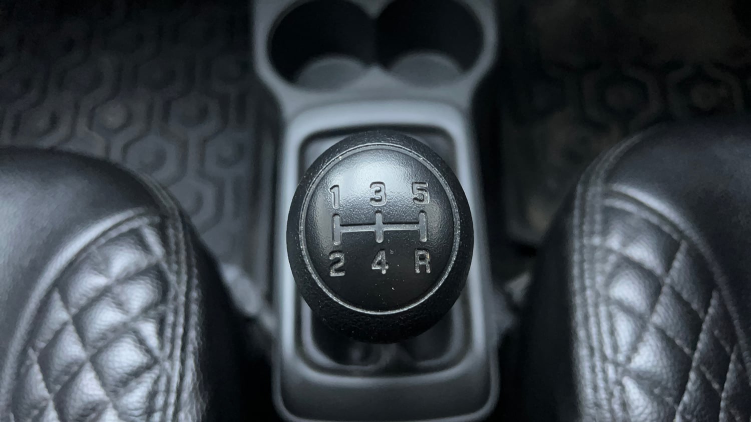 Used 2024 Maruti Suzuki Alto K10 VXi Plus Petrol Manual interior GEAR  KNOB VIEW