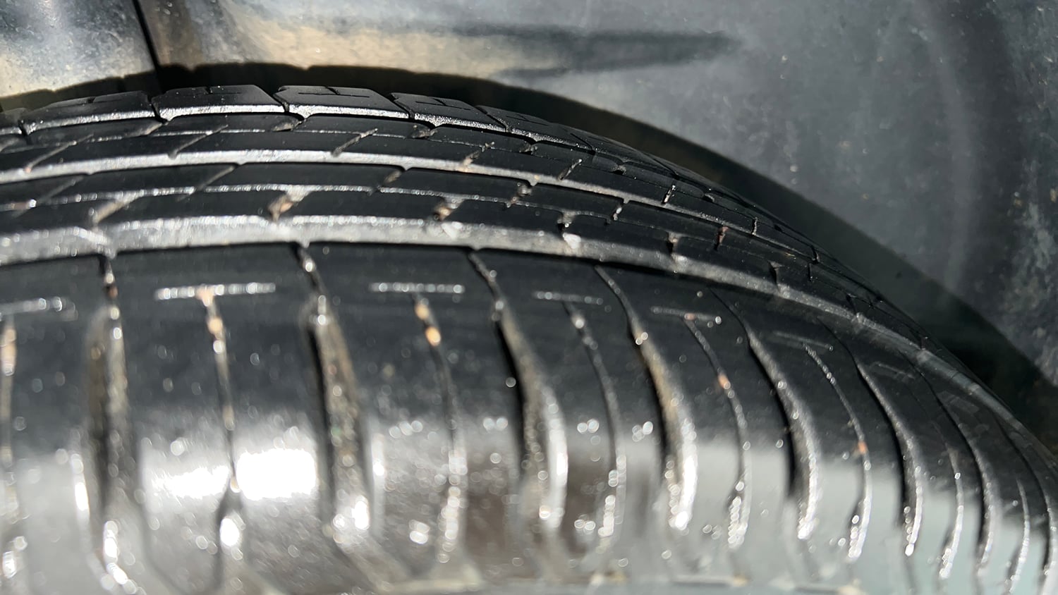 Used 2025 Maruti Suzuki Swift ZXi Plus Petrol Manual tyres RIGHT REAR TYRE TREAD VIEW