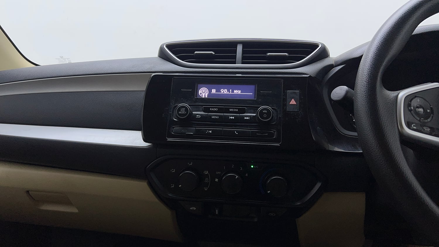 Used 2022 Honda Amaze S MT 1.2 Petrol Petrol Manual top_features Integrated (in-dash) music system