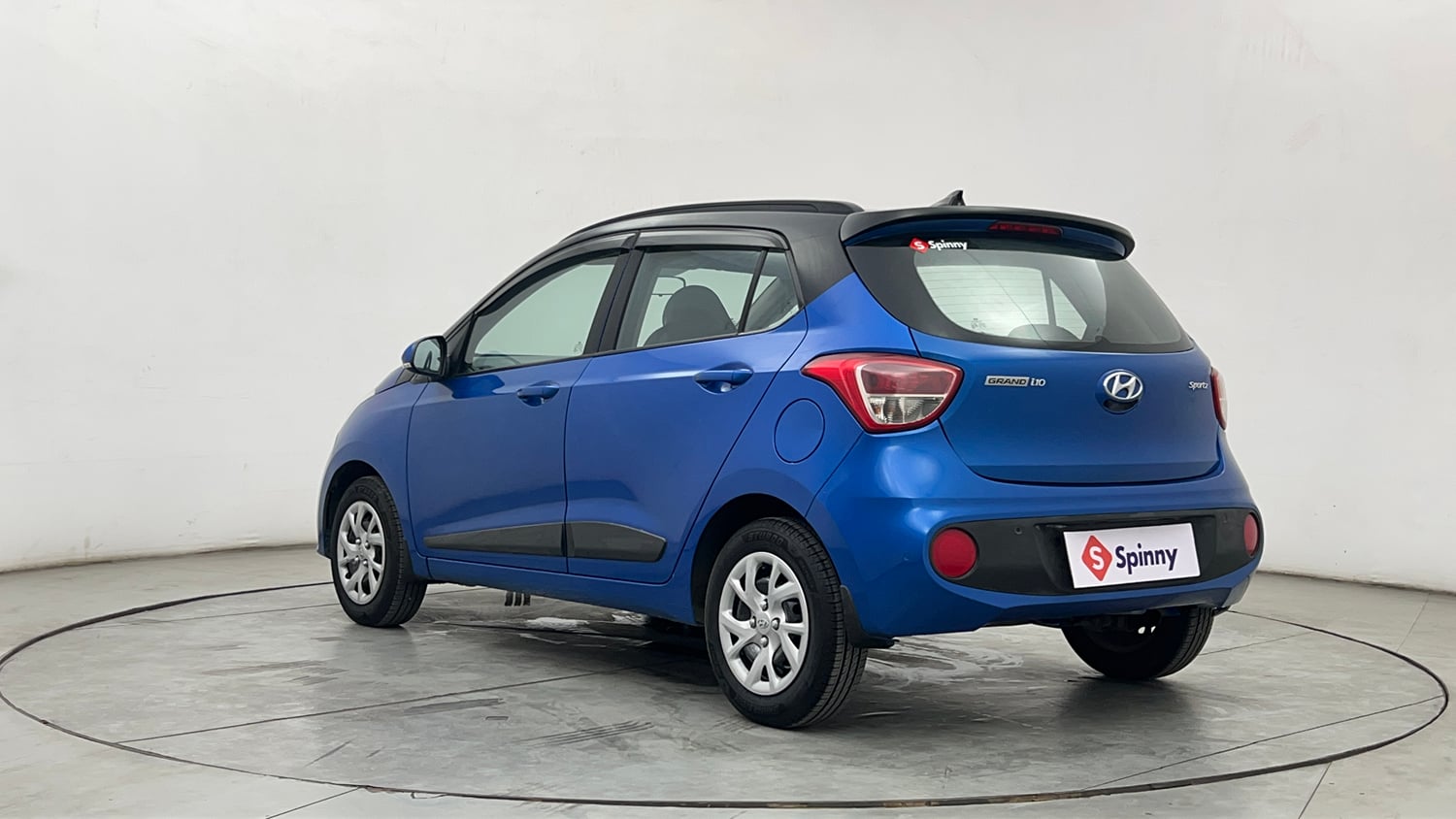 Used 2018 Hyundai Grand i10 Sportz 1.2 Kappa VTVT Dual Tone Petrol Manual exterior LEFT REAR CORNER VIEW