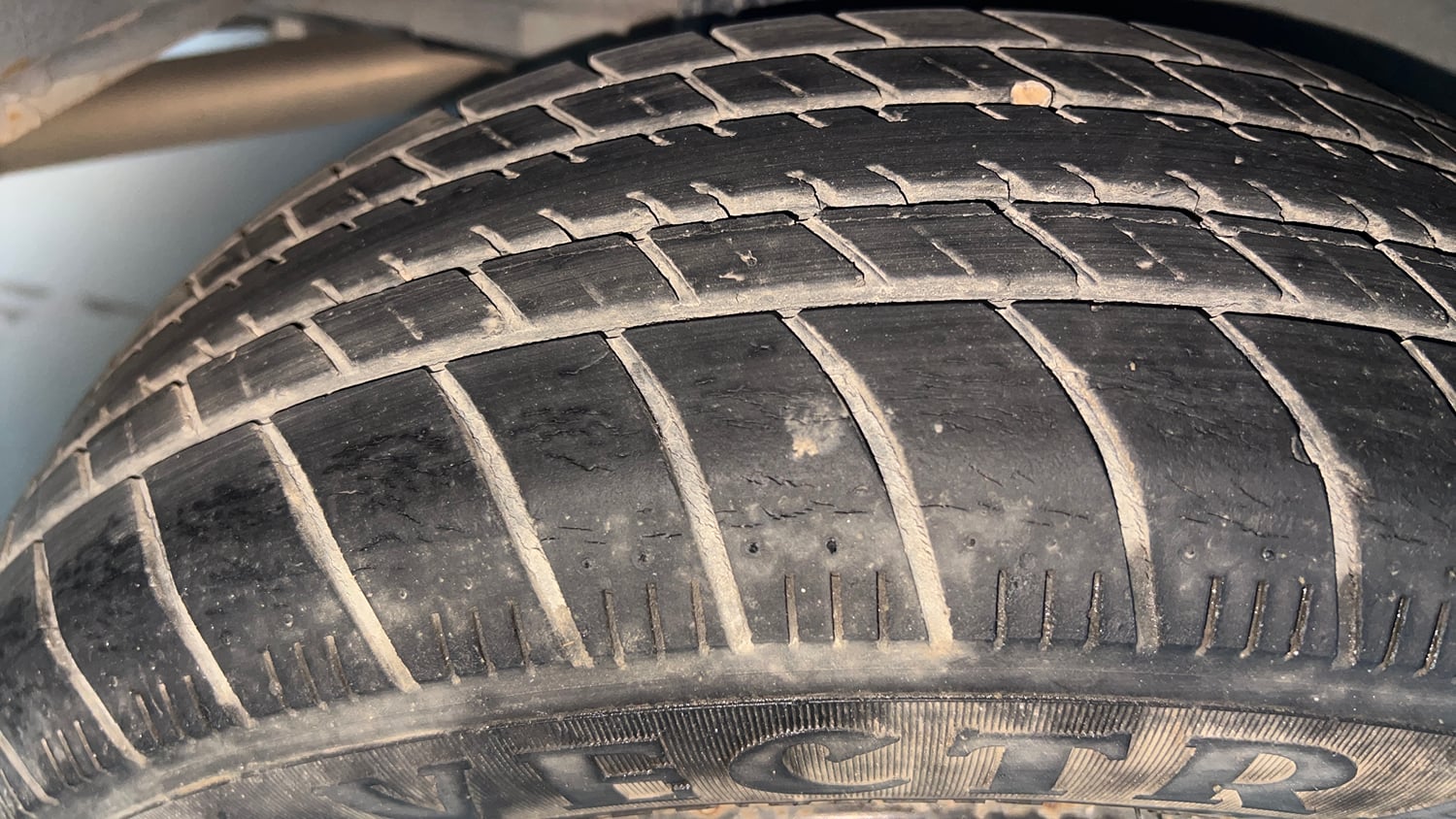 Used 2022 Honda Amaze S MT 1.2 Petrol Petrol Manual tyres RIGHT REAR TYRE TREAD VIEW