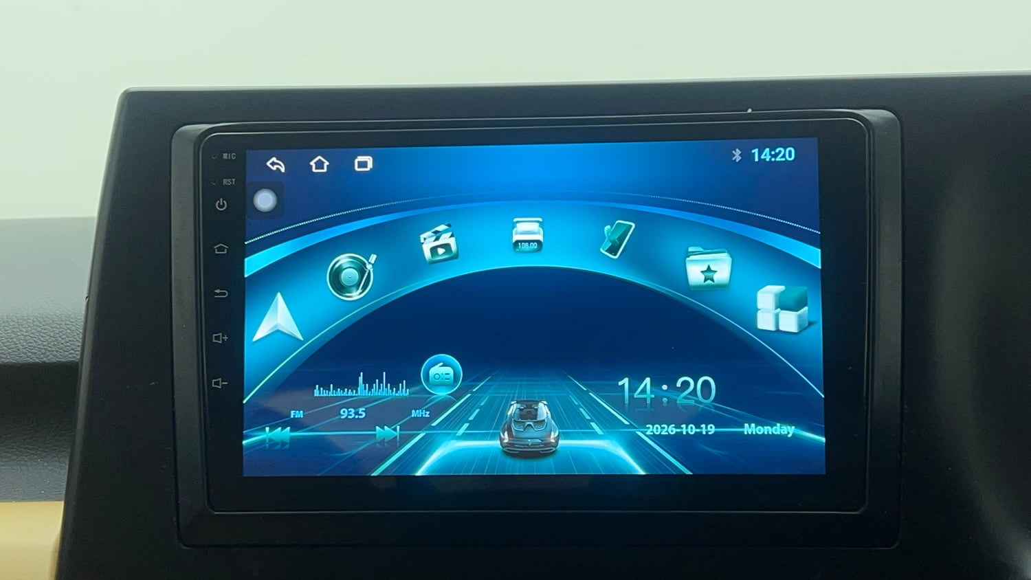 Used 2023 Kia Seltos HTK 1.5 Petrol Manual top_features Touch screen infotainment system