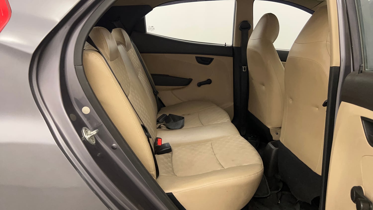 Used 2017 Hyundai Eon Magna + Petrol Manual interior RIGHT SIDE REAR DOOR CABIN VIEW