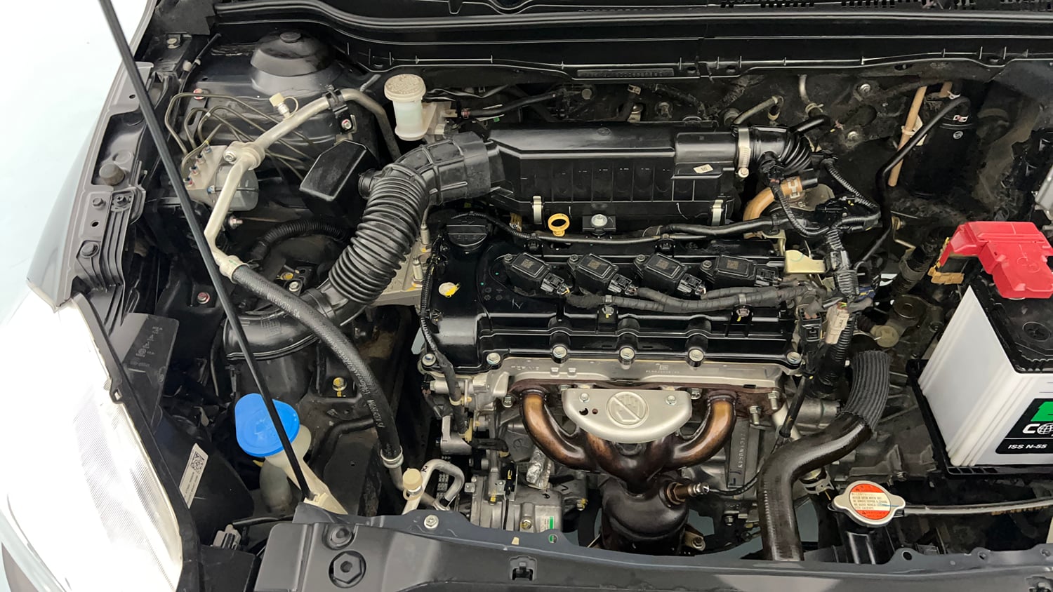 Used 2022 Maruti Suzuki S-Cross Zeta Petrol Manual engine ENGINE RIGHT SIDE VIEW