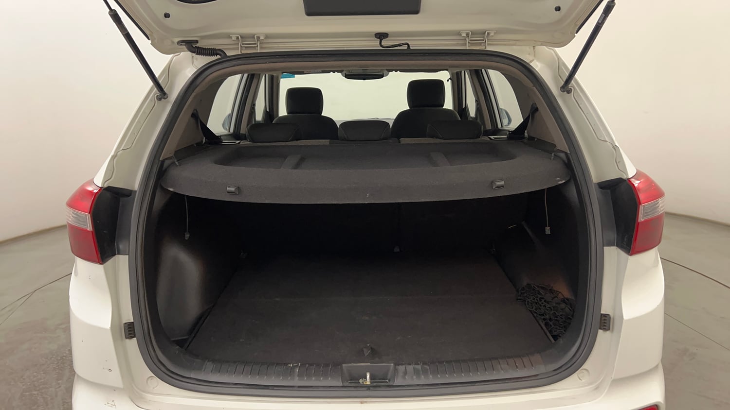 Used 2017 Hyundai Creta 1.6 SX Plus AT Petrol Petrol Automatic interior DICKY INSIDE VIEW