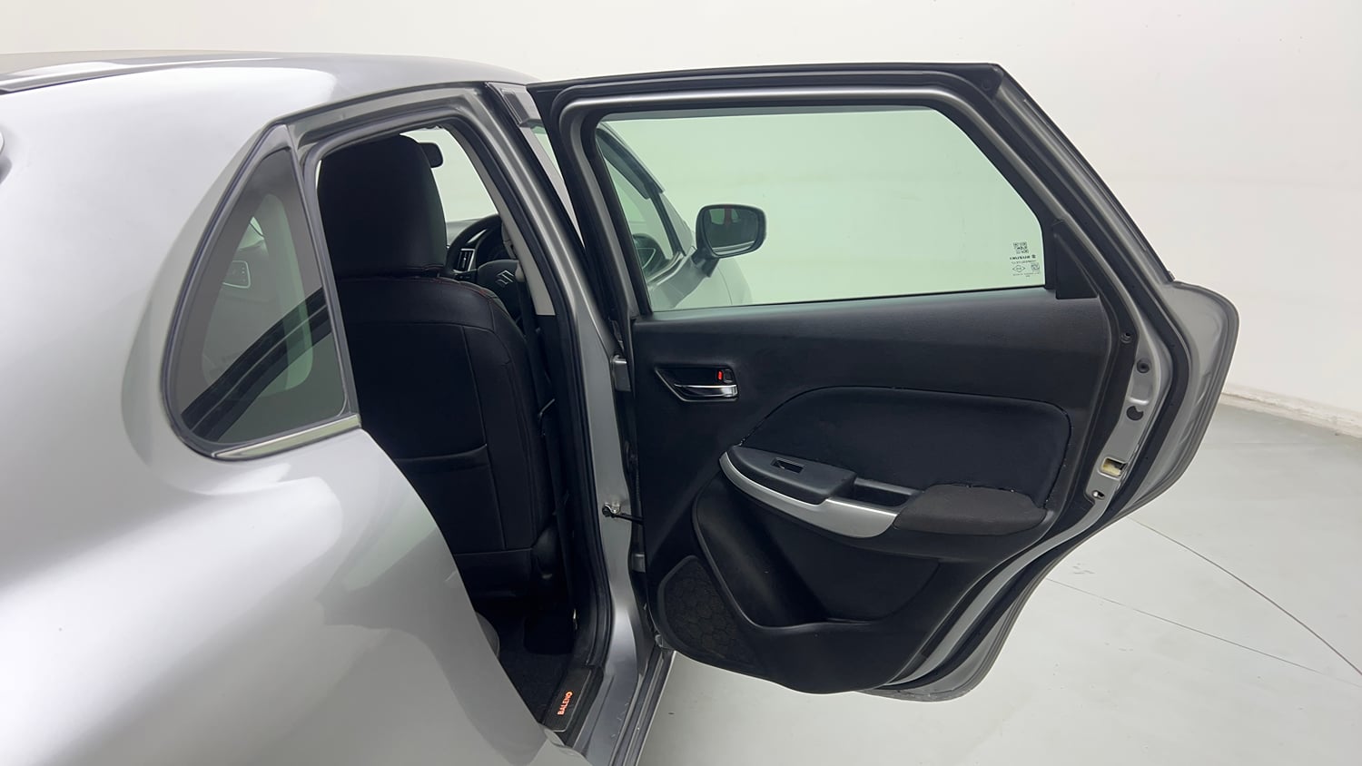 Used 2017 Maruti Suzuki Baleno Alpha 1.2 Petrol Manual interior RIGHT REAR DOOR OPEN VIEW