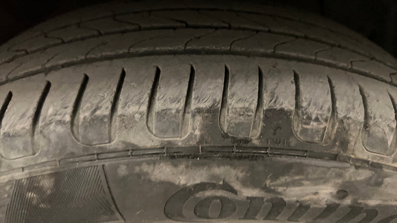 Used 2024 Hyundai Exter SX 1.2 CNG MT Cng Manual tyres RIGHT FRONT TYRE TREAD VIEW
