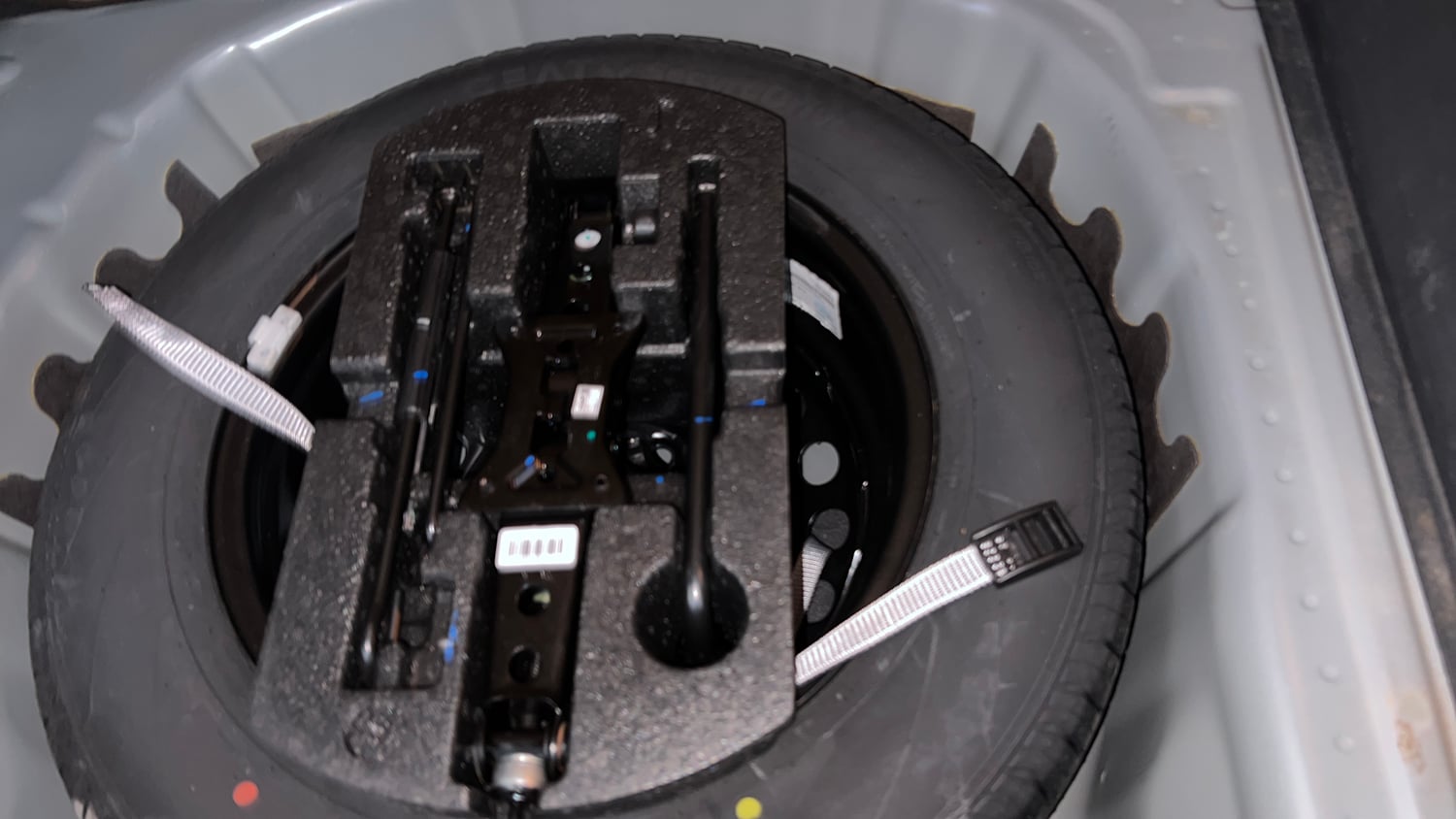 Used 2026 Skoda Kylaq Signature AT Petrol Automatic tyres SPARE TYRE VIEW