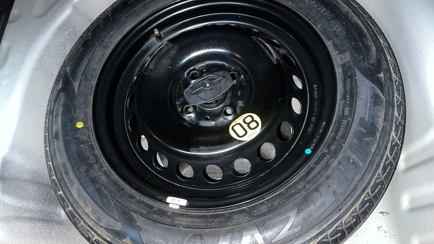 Used 2017 Maruti Suzuki Baleno Alpha 1.2 Petrol Manual tyres SPARE TYRE VIEW