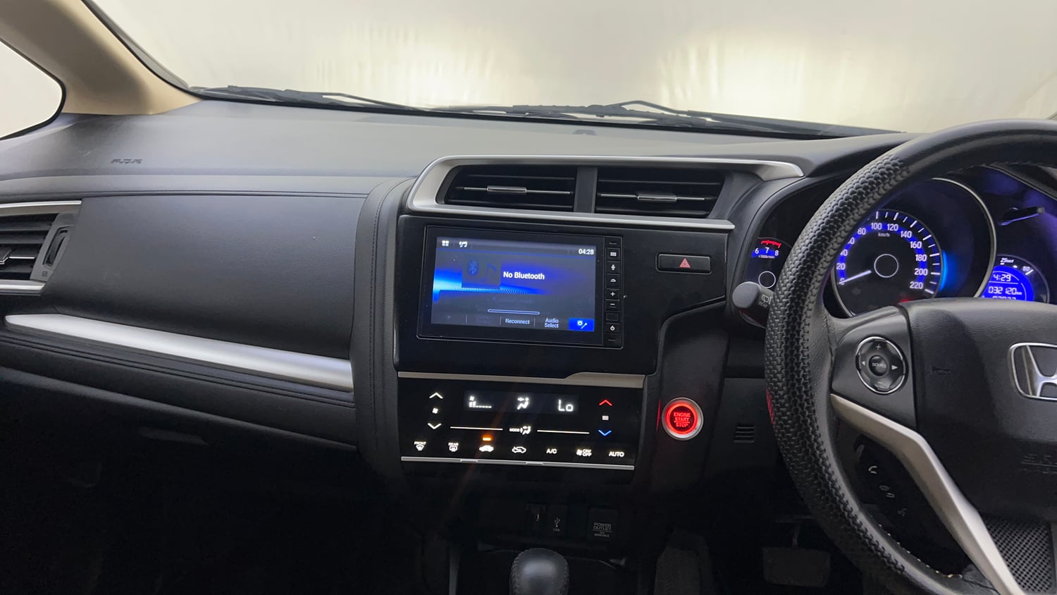 Used 2020 Honda Jazz ZX CVT Petrol Automatic interior MUSIC SYSTEM & AC CONTROL VIEW