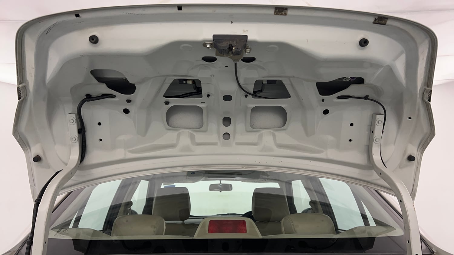 Used 2015 Maruti Suzuki Swift Dzire VXI Petrol Manual interior DICKY DOOR OPEN VIEW