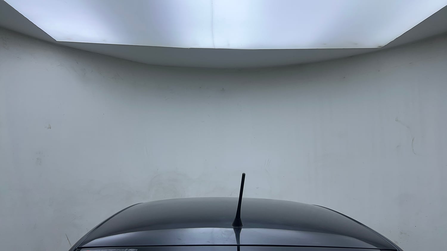 Used 2018 Volkswagen Ameo Highline1.2L Plus (P) 16 Alloy Petrol Manual exterior EXTERIOR ROOF VIEW