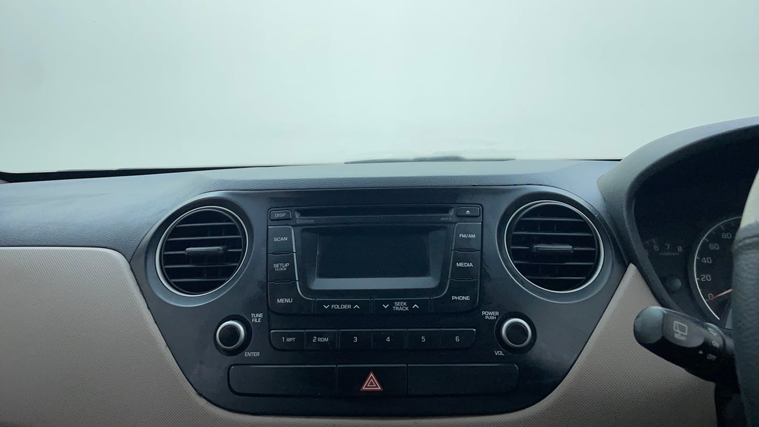 Used 2014 Hyundai Grand i10 Asta AT 1.2 Kappa VTVT Petrol Automatic top_features Integrated (in-dash) music system